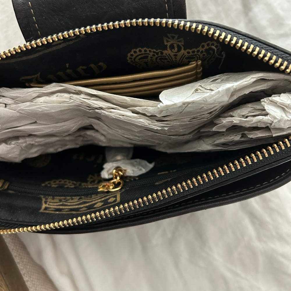 Juicy Couture Black and Gold Clutch - Picture 4 of 6